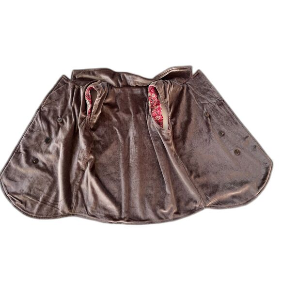 The Bae Hive 2 Piece Set, Brown Velvet, Girls Size 10, NWT - Picture 4 of 9